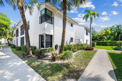 Photo of 4664 NW 22nd Street, Coconut Creek, FL 33063 (MLS # B26009252)