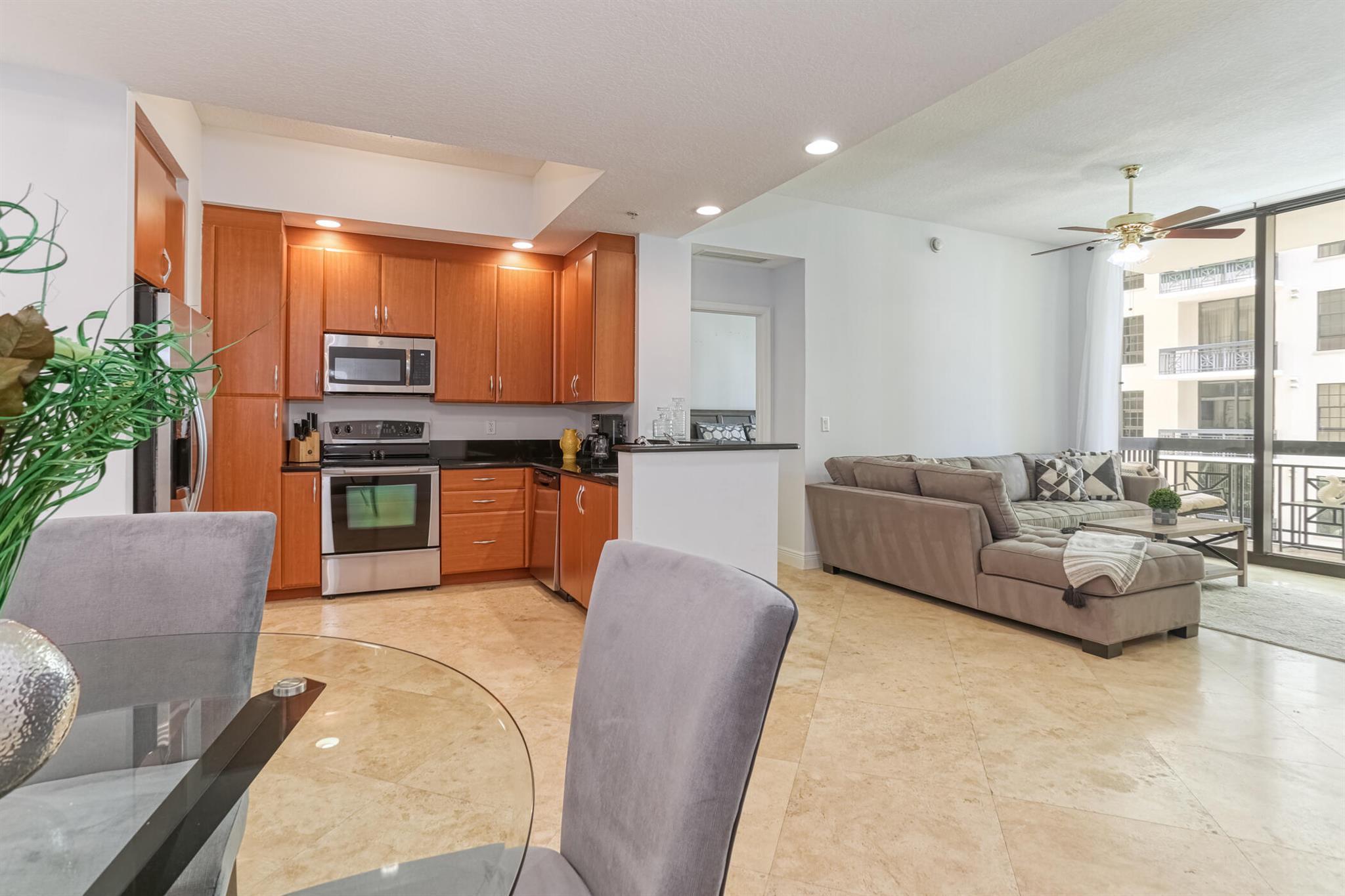 701 S Olive Avenue 805