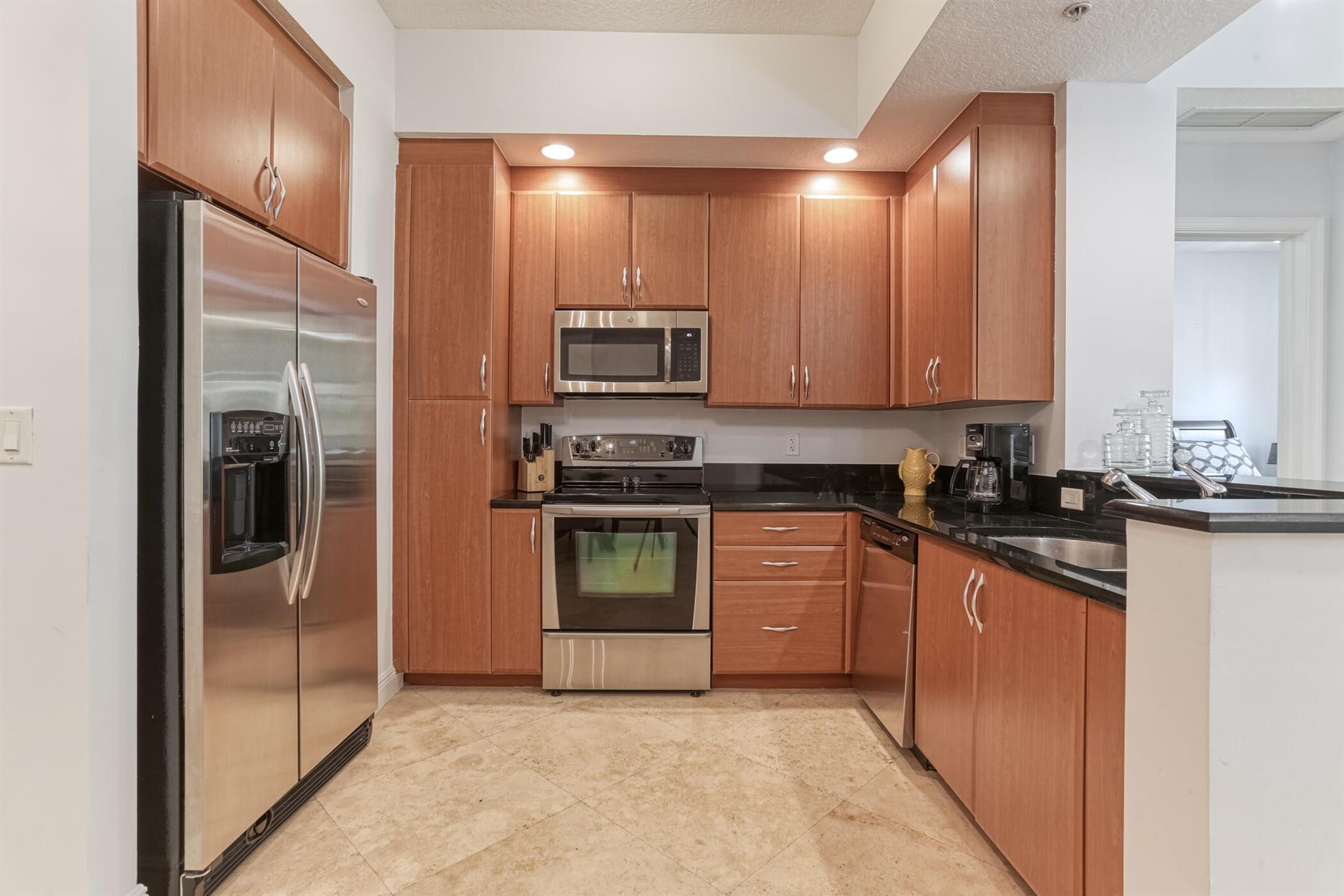 701 S Olive Avenue 805