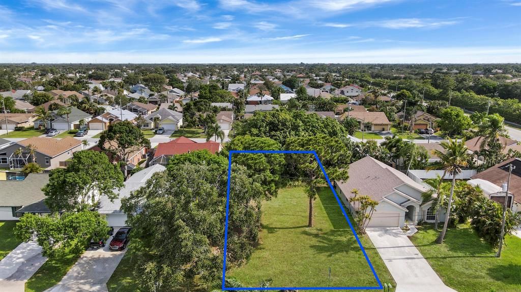 Photo of Xxxx Drake Street, Jupiter, FL 33458 (MLS # R10718380)