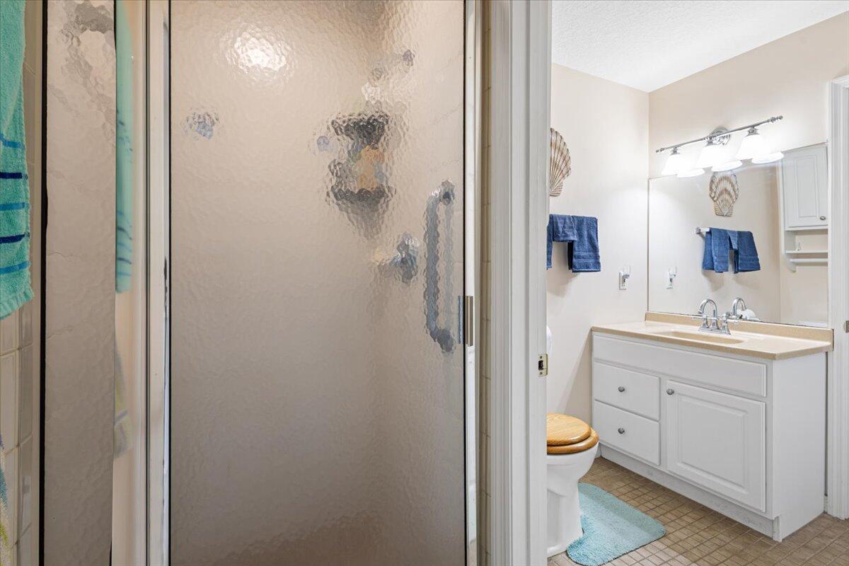 LA ENTRADA DEL MAR CONDOM - Residential