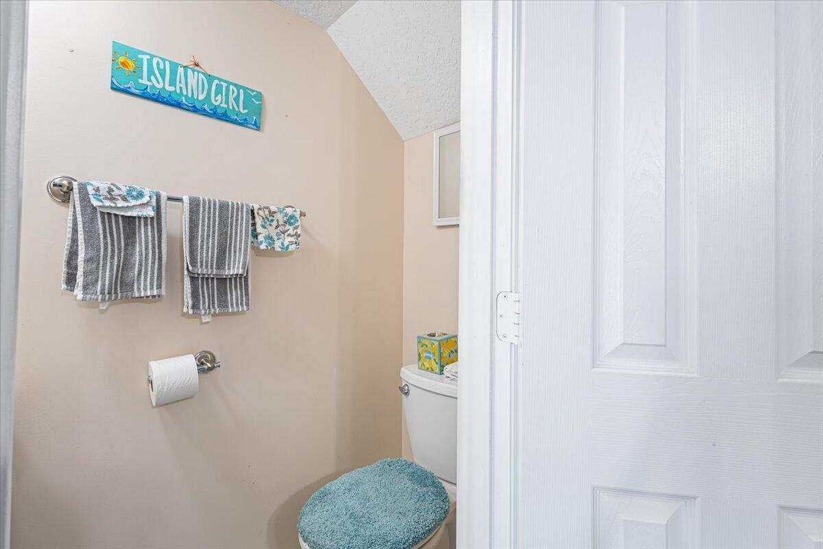 LA ENTRADA DEL MAR CONDOM - Residential