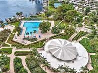2500 Parkview Dr 814