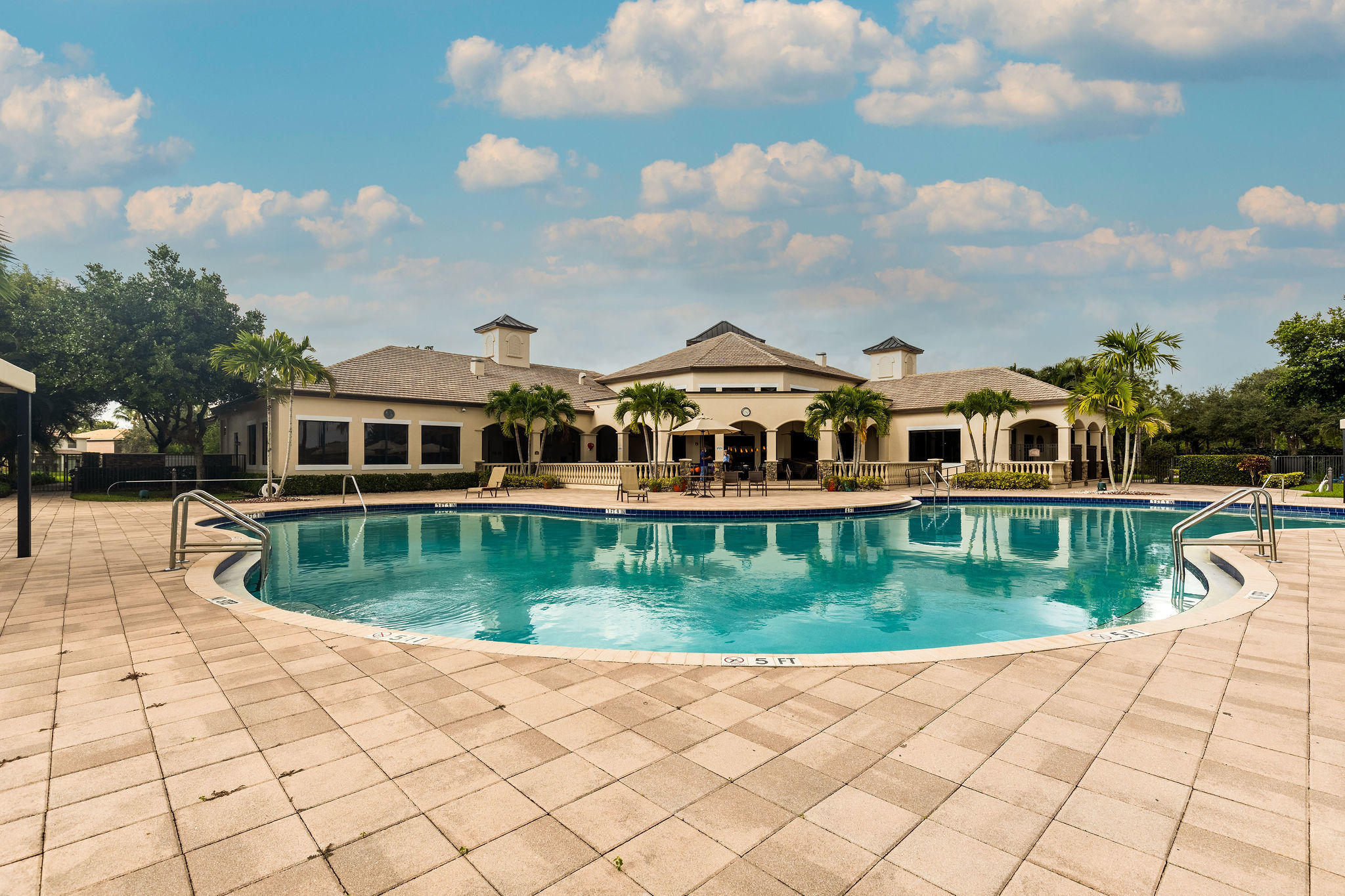 CANYON ISLES - Residential