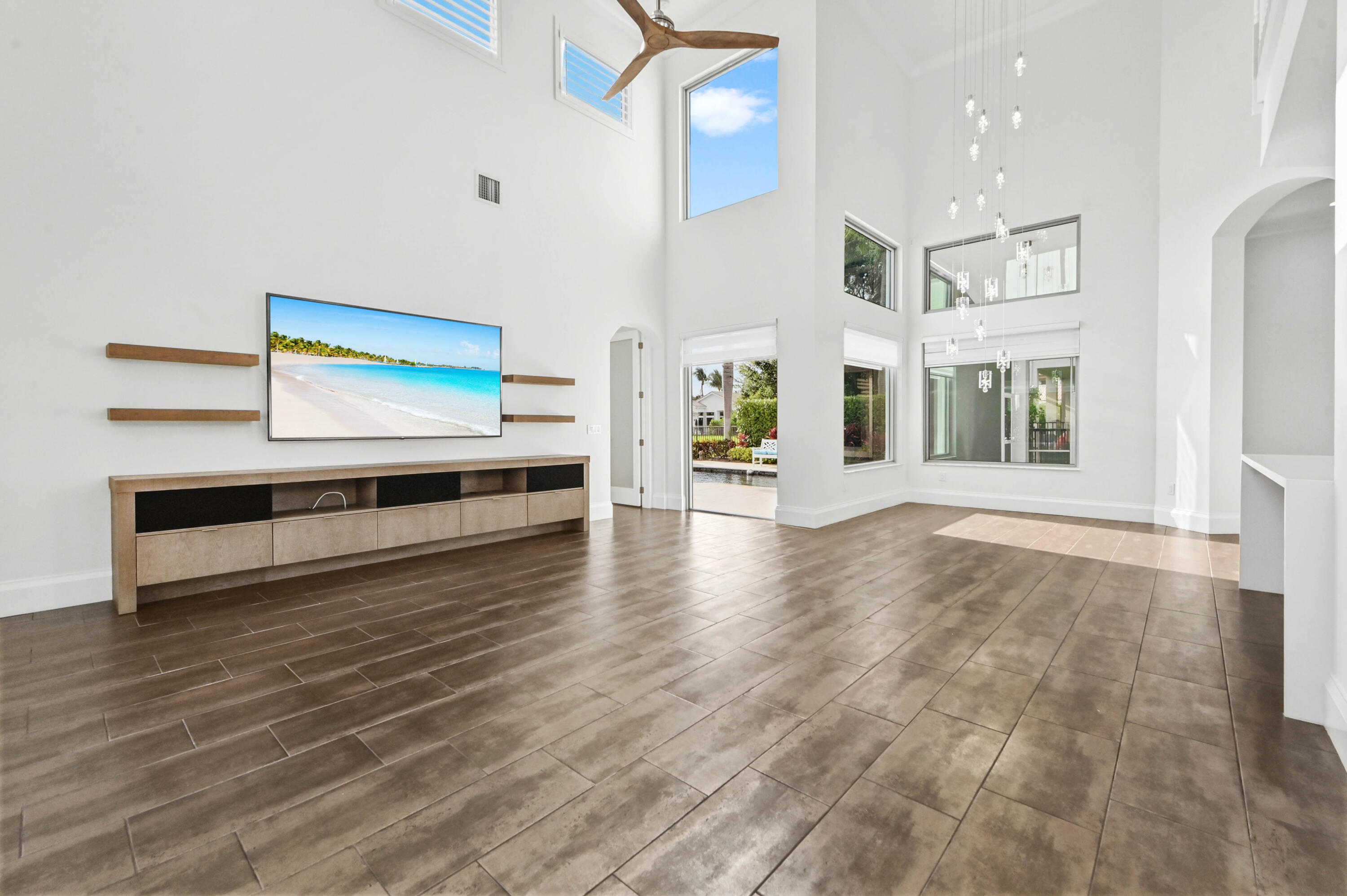 CANYON ISLES - Residential