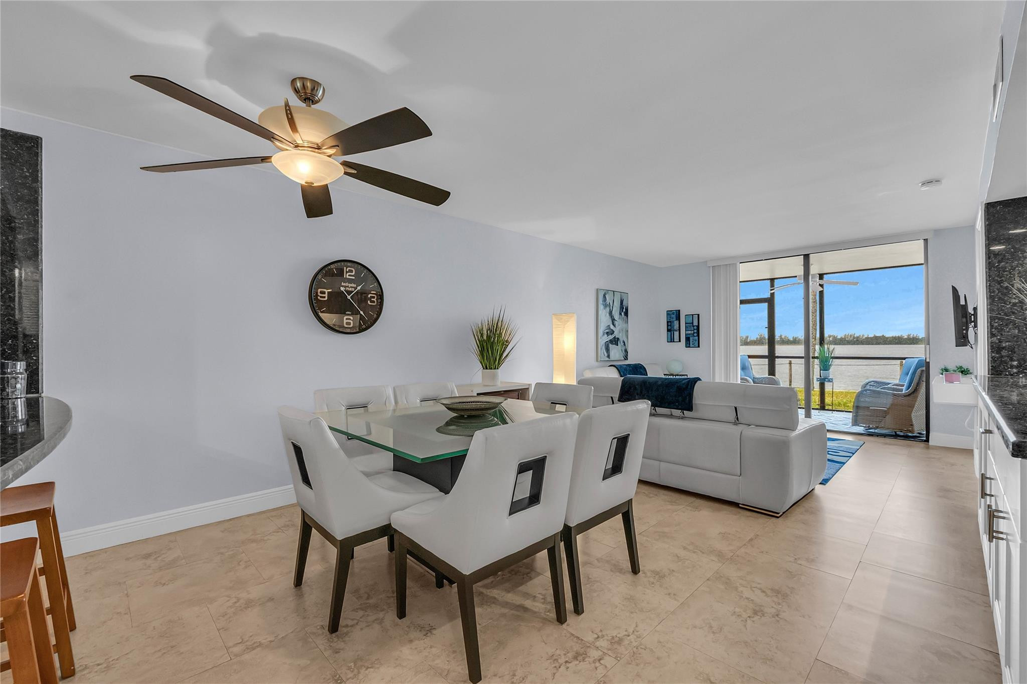 Lake Emerald - Residential