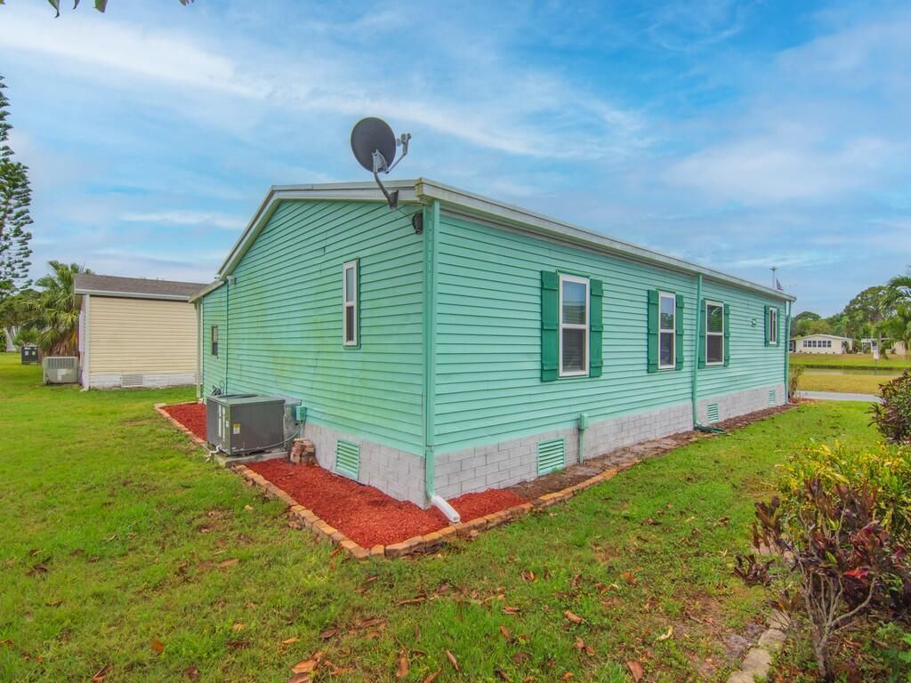 Photo of 495 Tropical Isles Circle, Fort Pierce, FL 34982 (MLS # R11087562)