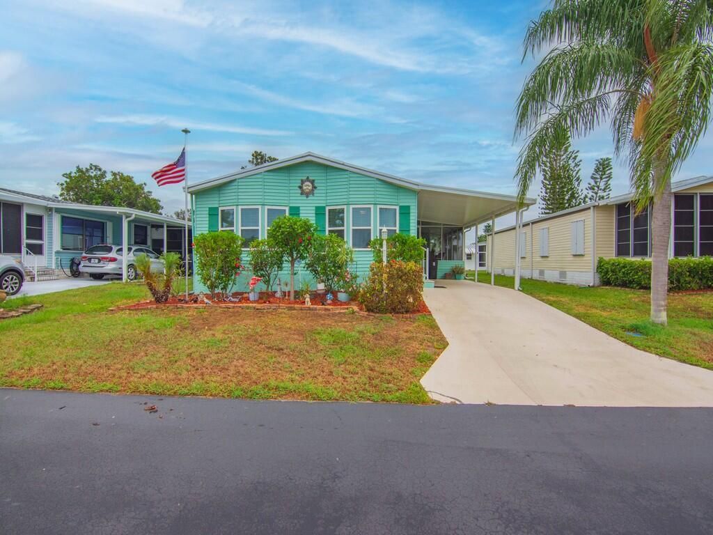 Photo of 495 Tropical Isles Circle, Fort Pierce, FL 34982 (MLS # R11087562)