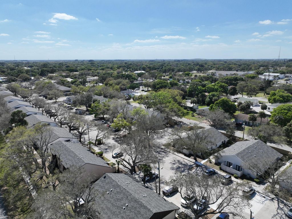 Photo of 2008 S 10th Street #B, Fort Pierce, FL 34950 (MLS # R10963825)