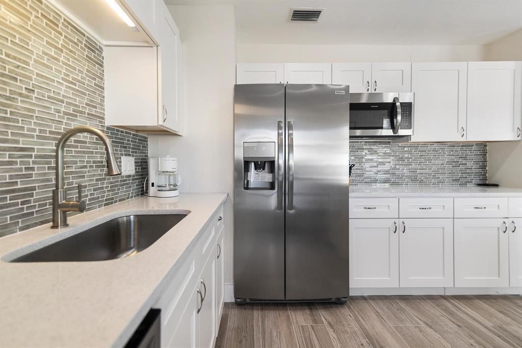 Photo of 2501 NE 12TH Street, Pompano Beach, FL 33062 (MLS # B26091190)
