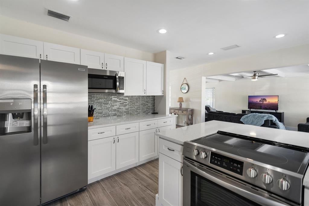 Photo of 2501 NE 12TH Street, Pompano Beach, FL 33062 (MLS # B26091190)