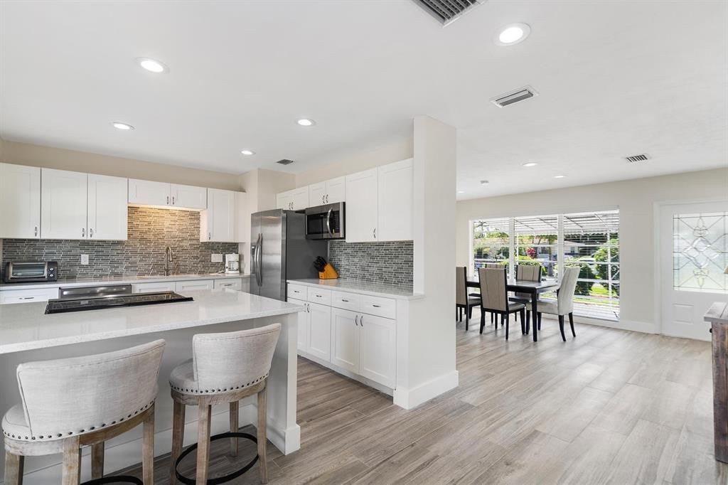 2501 NE 12TH Street