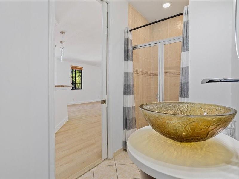 COURTSIDE AT WESTON HILLS - Residential Lease