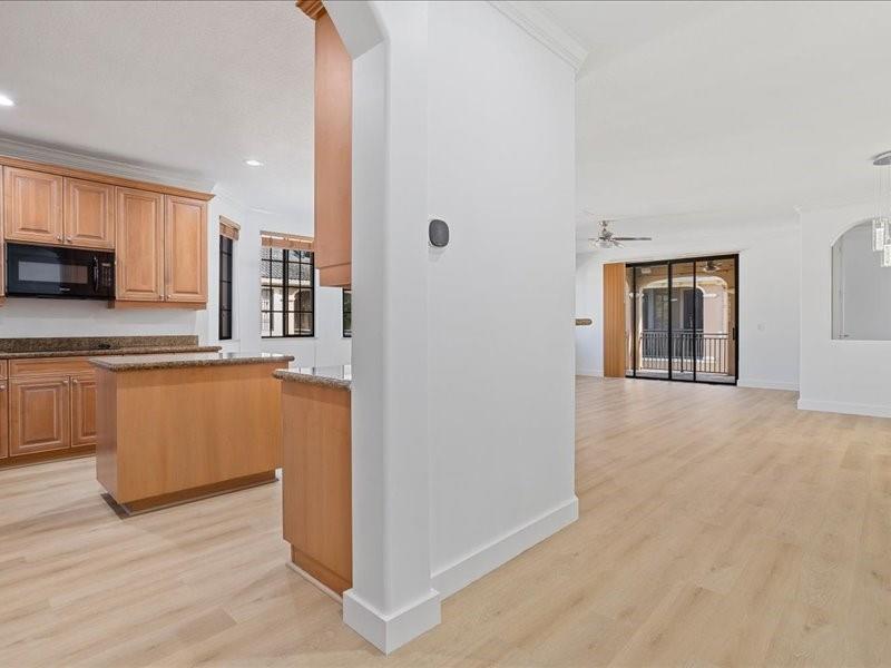 COURTSIDE AT WESTON HILLS - Residential Lease