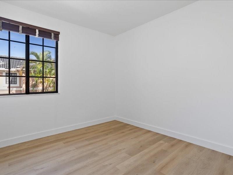 COURTSIDE AT WESTON HILLS - Residential Lease