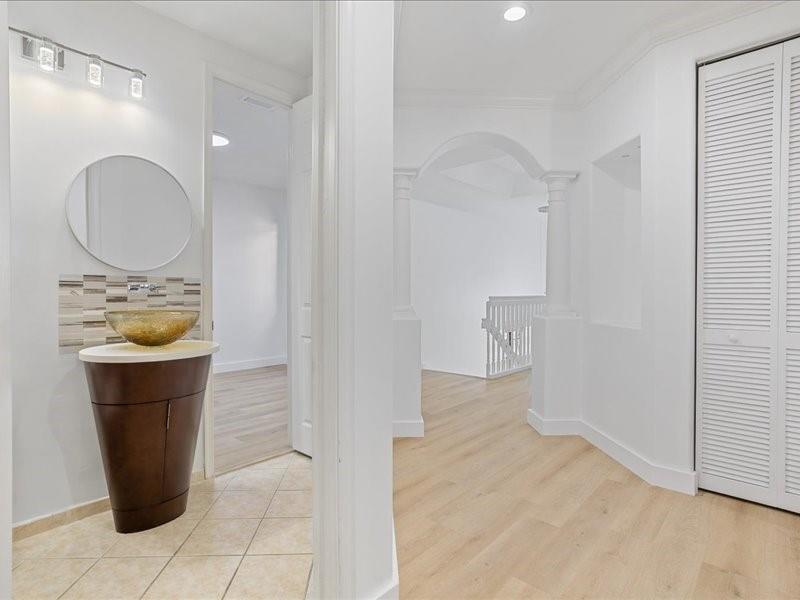 COURTSIDE AT WESTON HILLS - Residential Lease