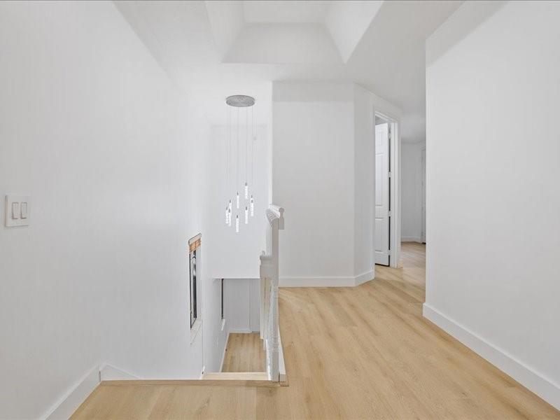COURTSIDE AT WESTON HILLS - Residential Lease