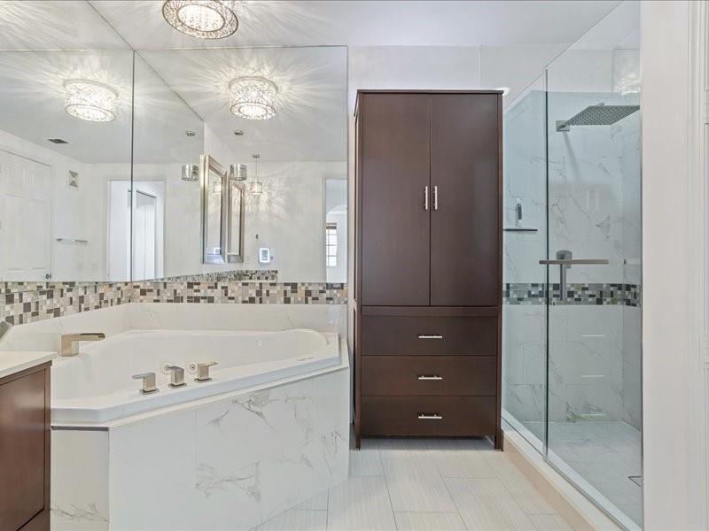 COURTSIDE AT WESTON HILLS - Residential Lease