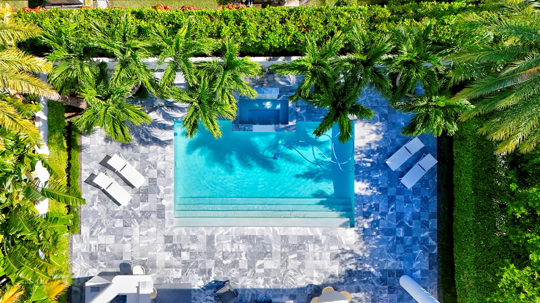 KINGS COURT - Residential