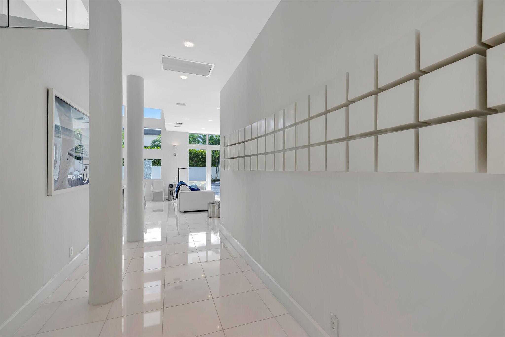 KINGS COURT - Residential