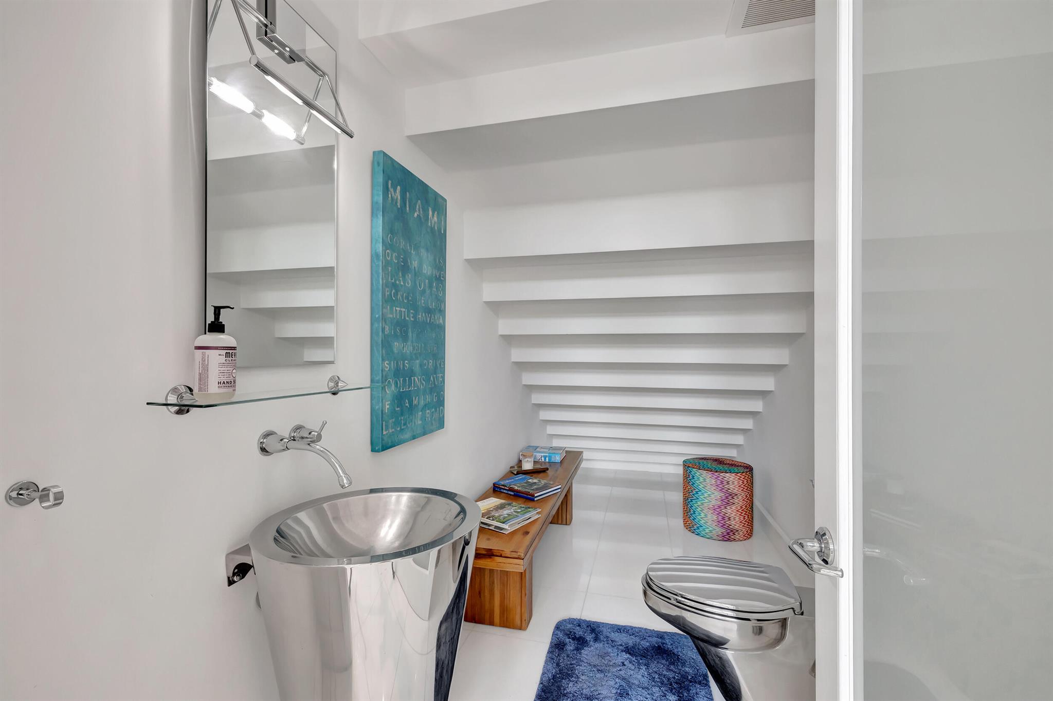 KINGS COURT - Residential