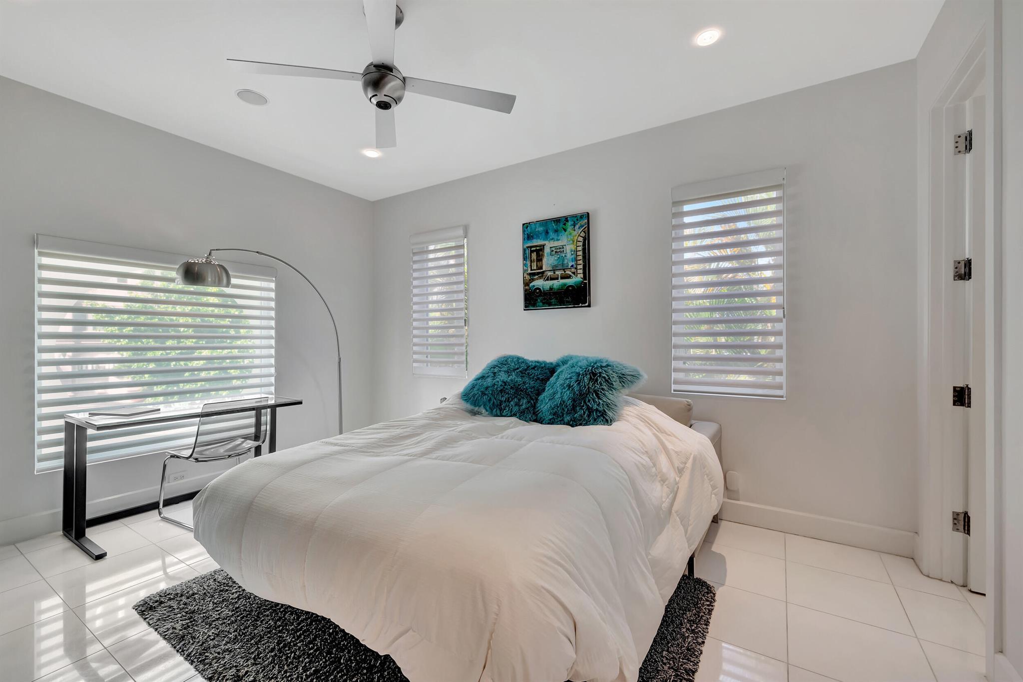 KINGS COURT - Residential