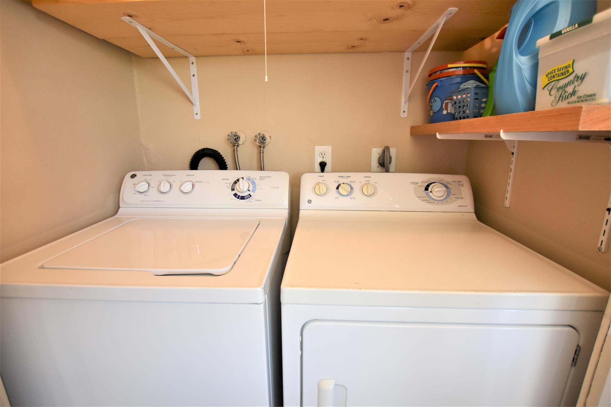 PINECREST CONDO - Residential Lease