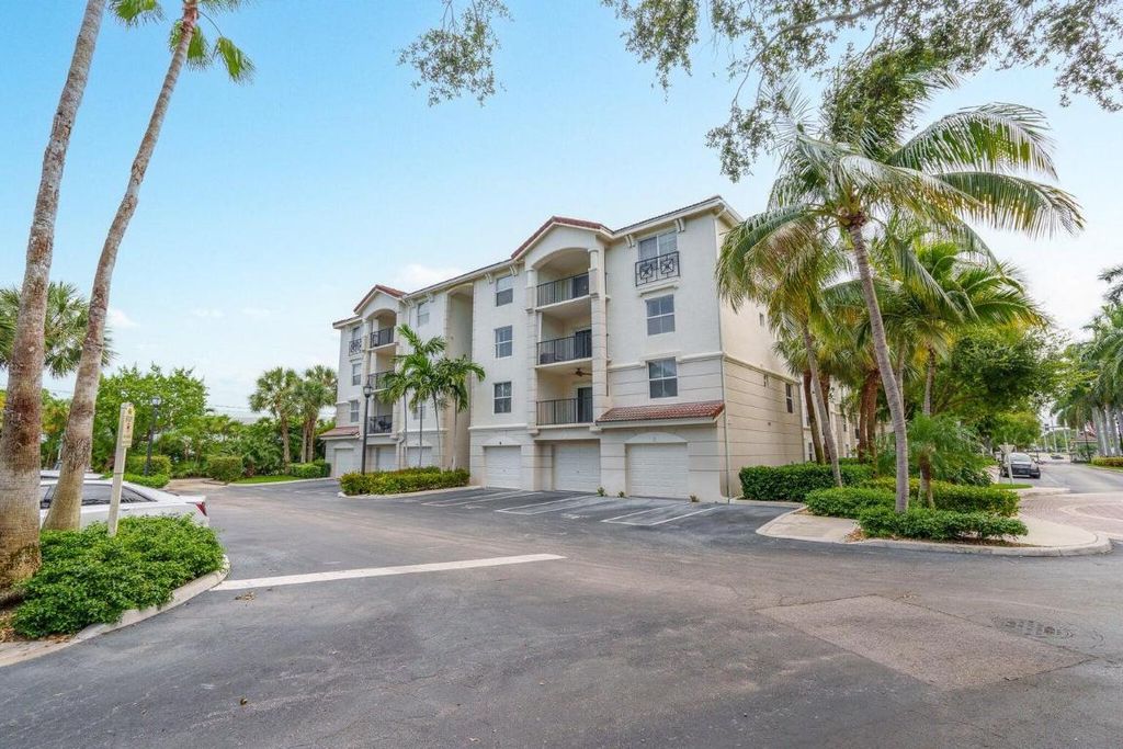 Photo of 1312 Tuscany Way, Boynton Beach, FL 33435 (MLS # R11077234)