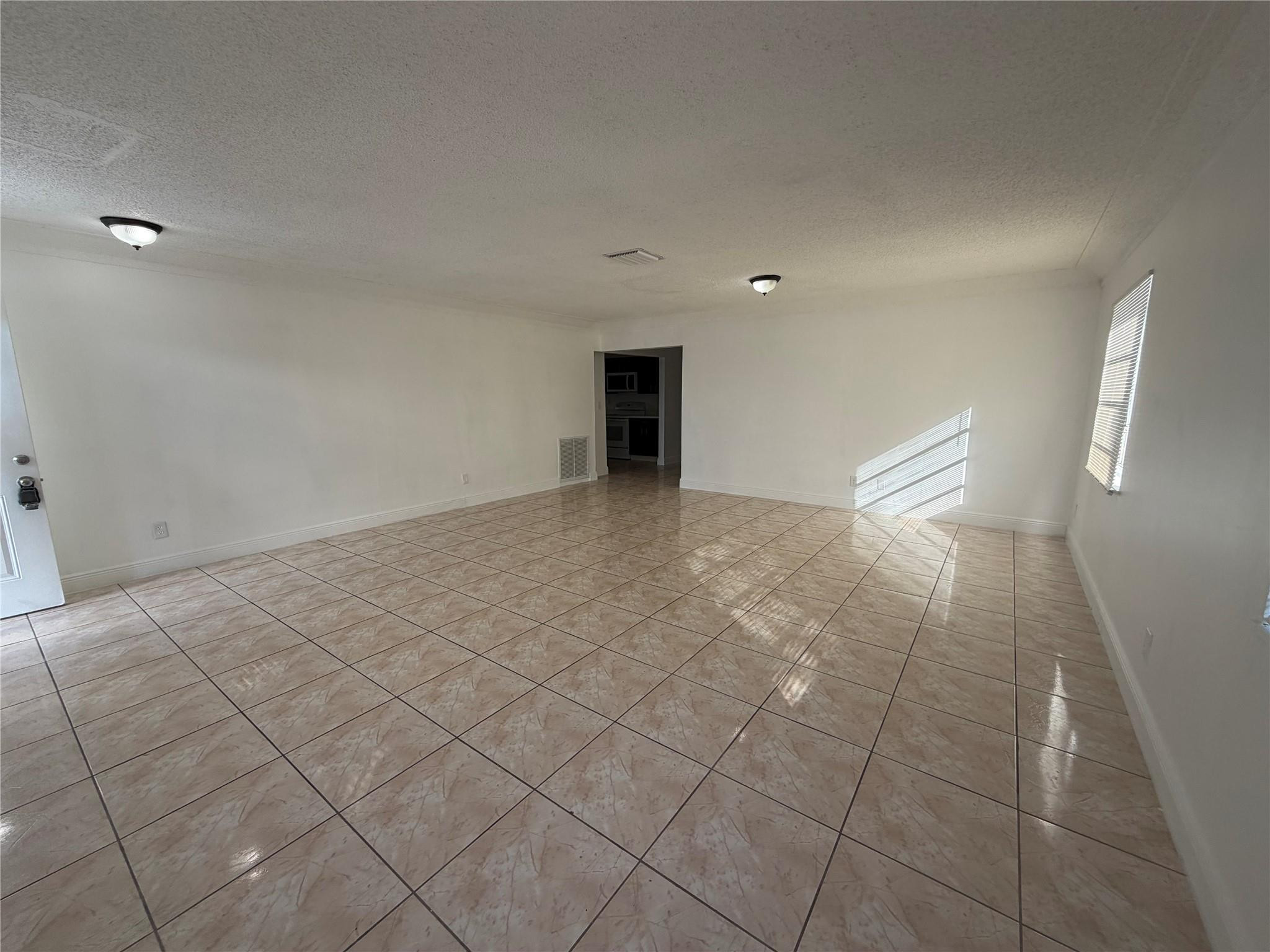 Town Of Modelo Dania B-49 - Residential