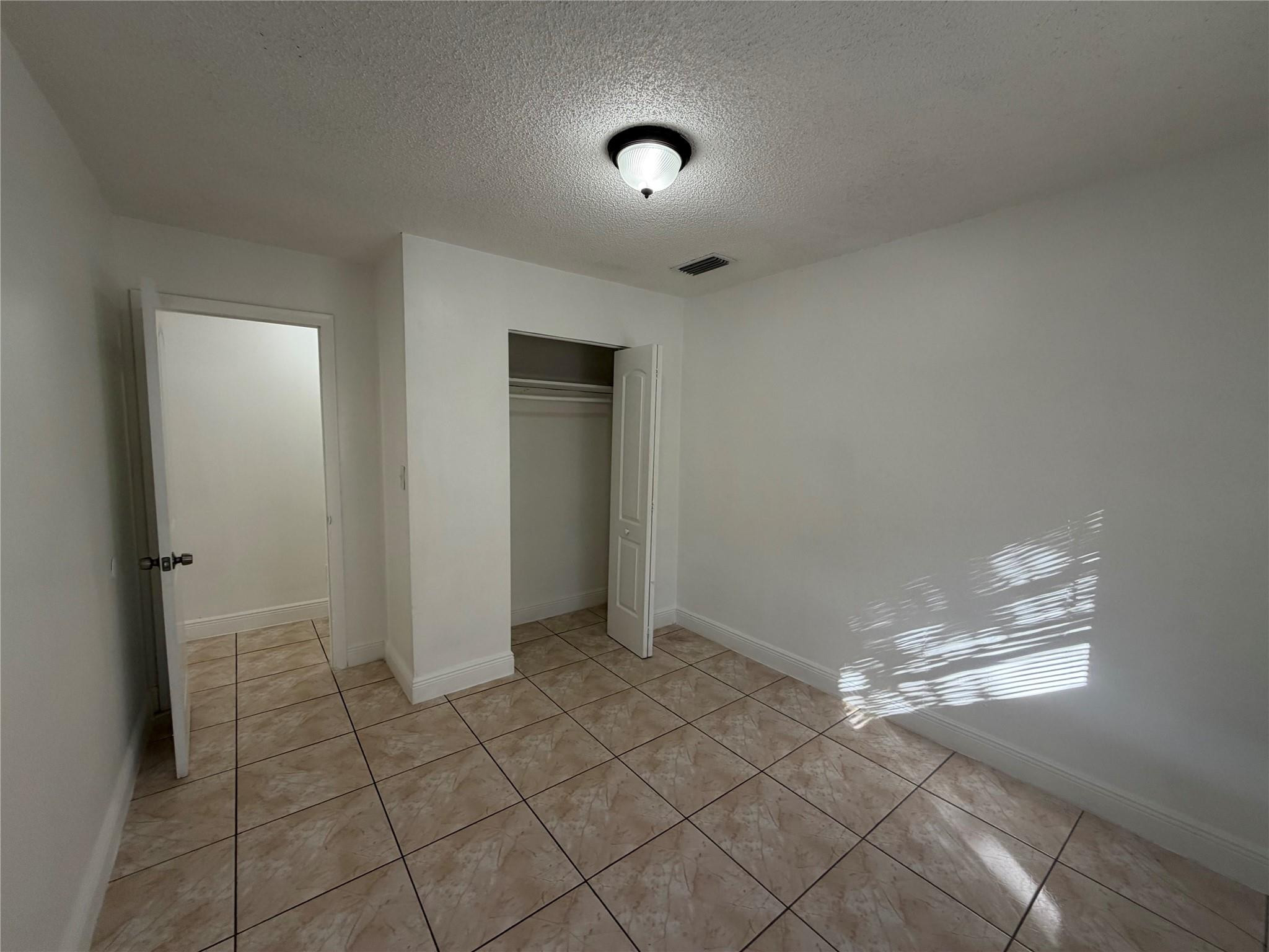 Town Of Modelo Dania B-49 - Residential