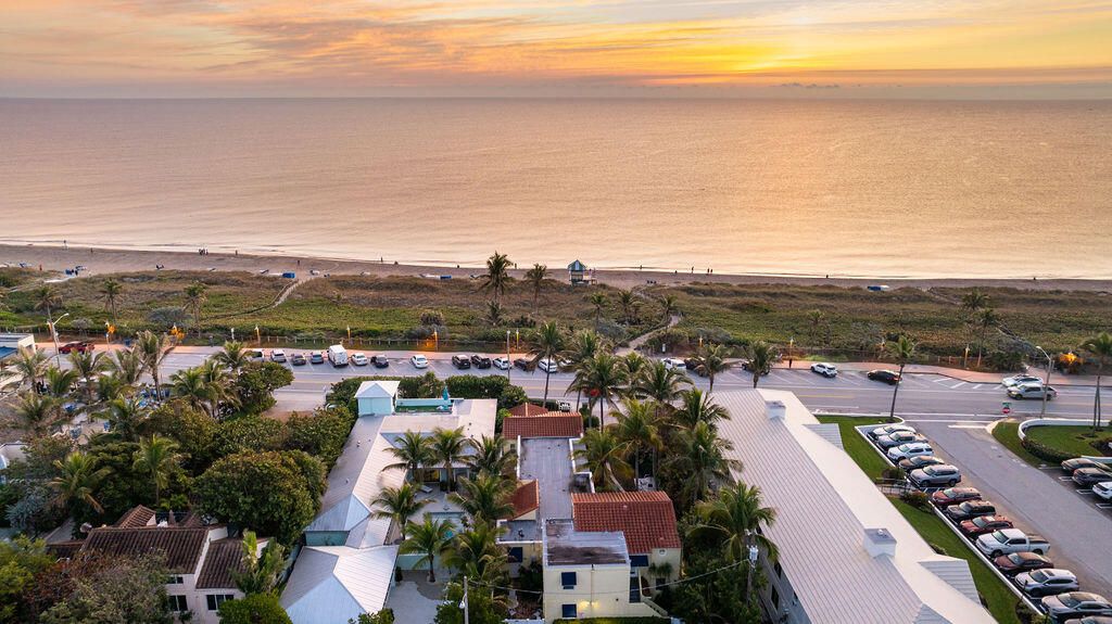 Photo of 88 S Ocean Boulevard, Delray Beach, FL 33483 (MLS # R11159445)