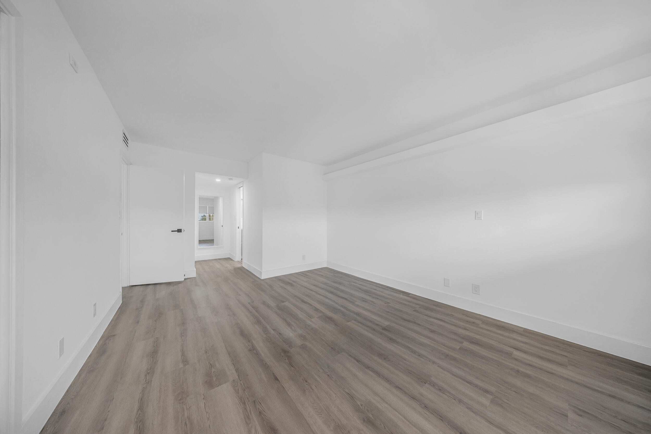 NO 35 PALM-AIRE COUNTRY CLUB - Residential Lease