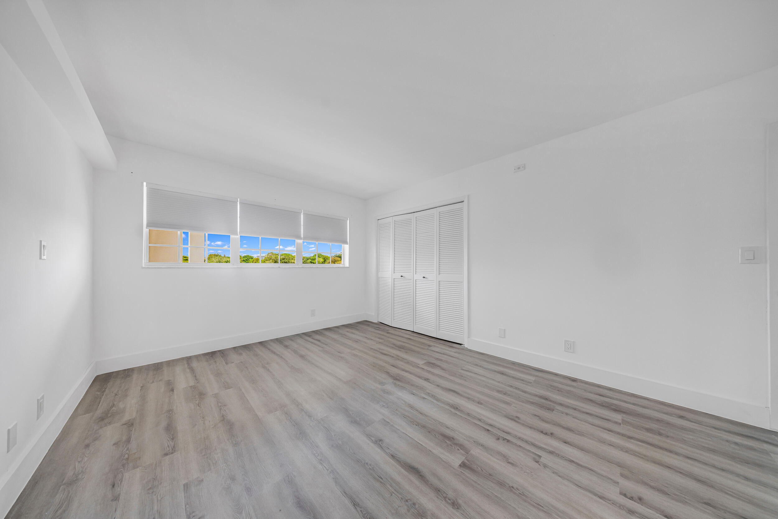 NO 35 PALM-AIRE COUNTRY CLUB - Residential Lease