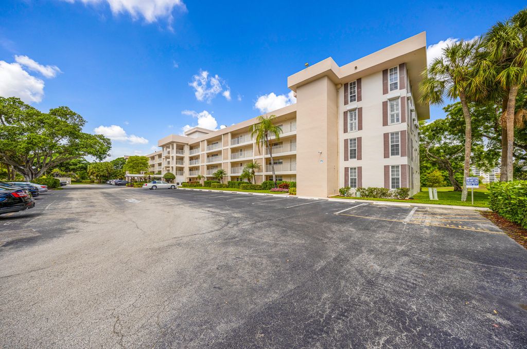 Photo of 3151 S Palm Aire Drive #407, Pompano Beach, FL 33069 (MLS # B26013052)