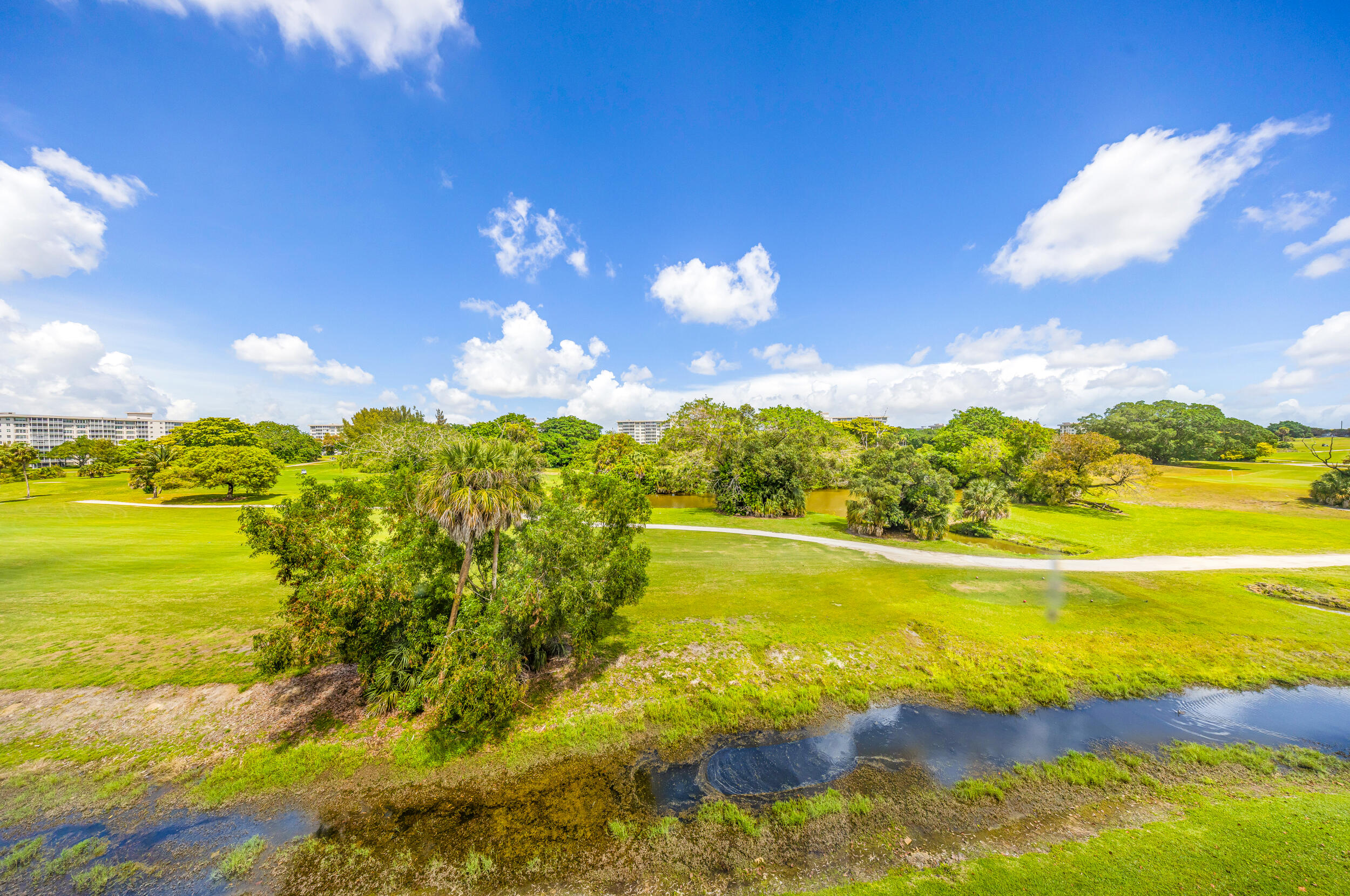 NO 35 PALM-AIRE COUNTRY CLUB - Residential Lease