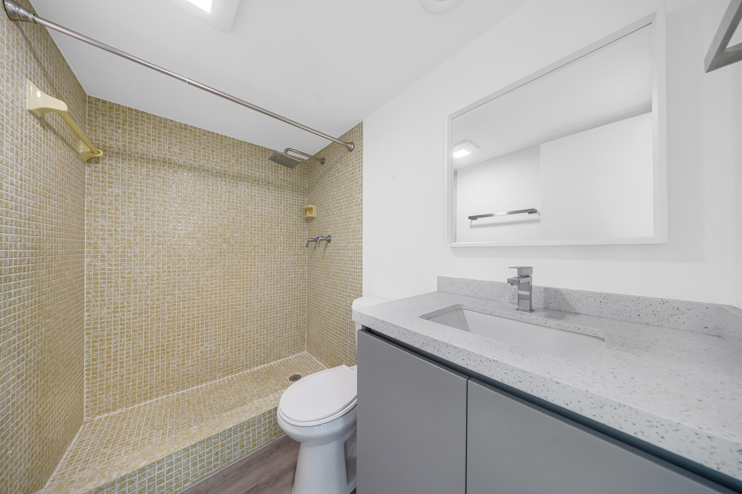 NO 35 PALM-AIRE COUNTRY CLUB - Residential Lease