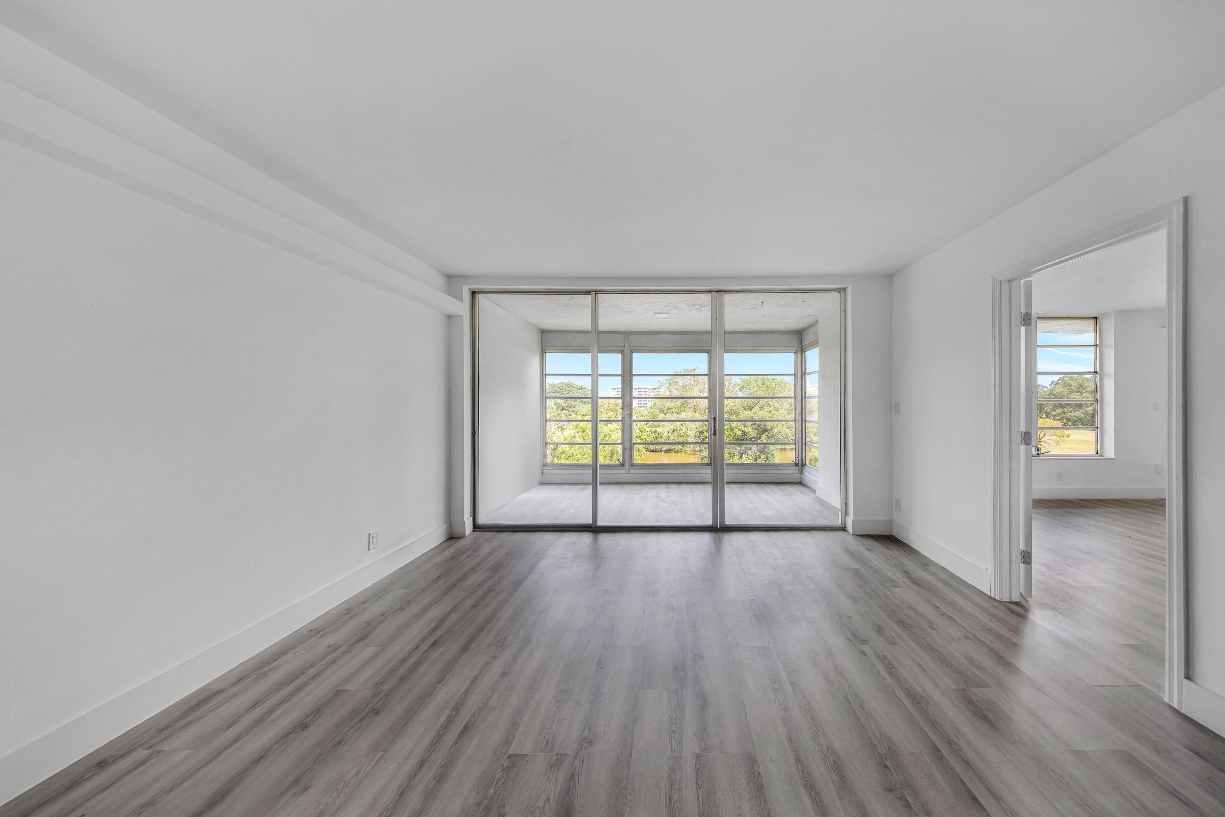 NO 35 PALM-AIRE COUNTRY CLUB - Residential Lease