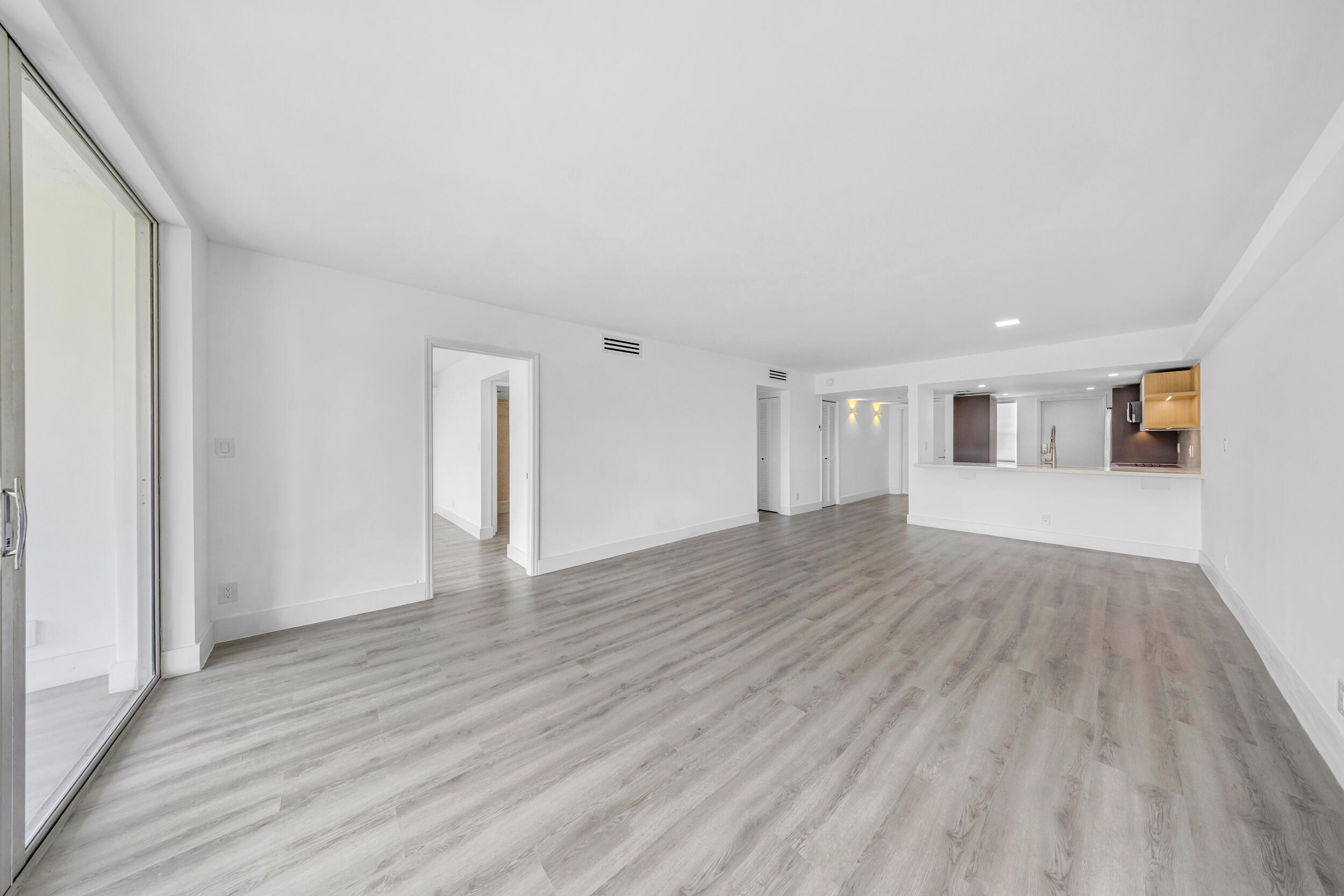 NO 35 PALM-AIRE COUNTRY CLUB - Residential Lease