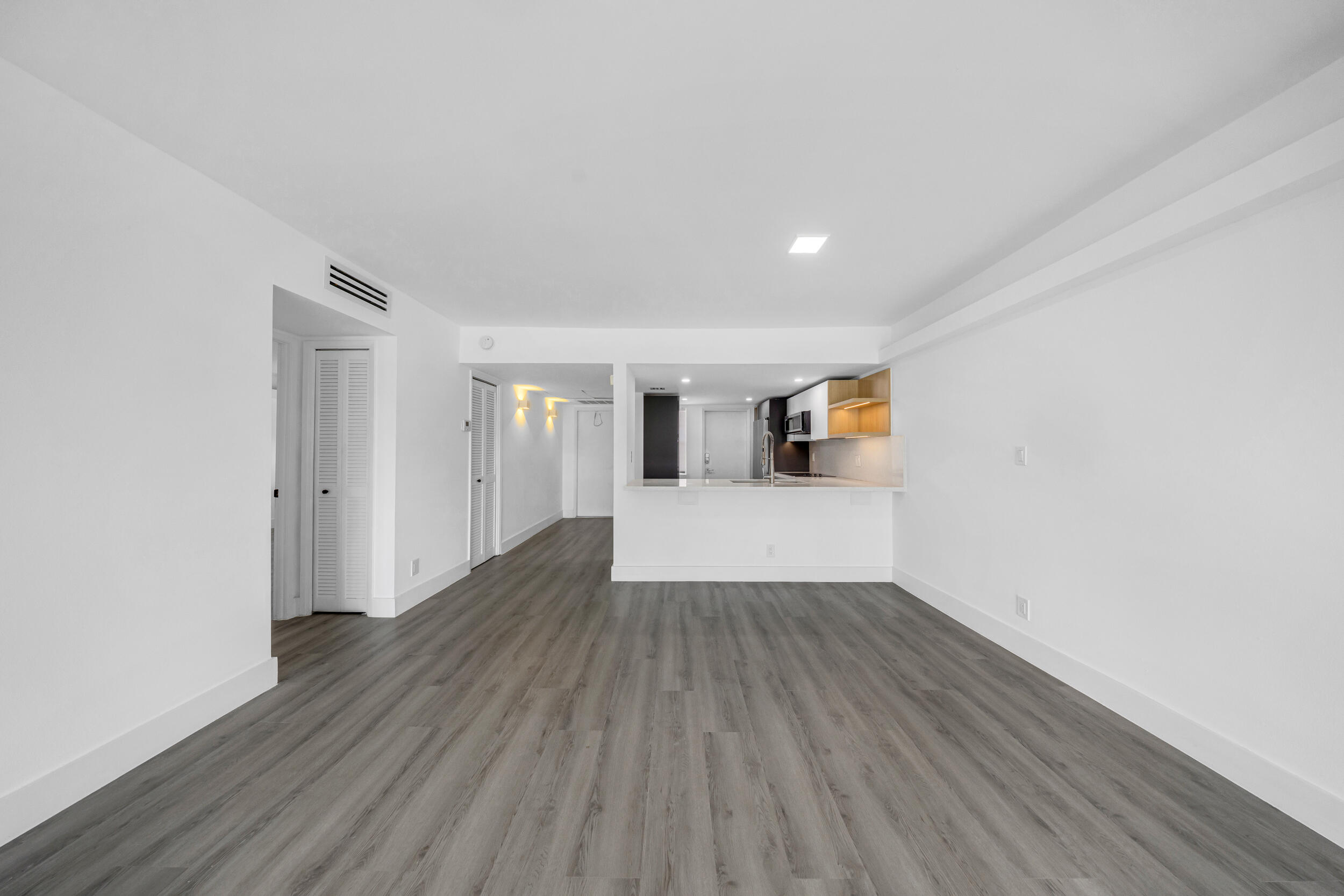 NO 35 PALM-AIRE COUNTRY CLUB - Residential Lease