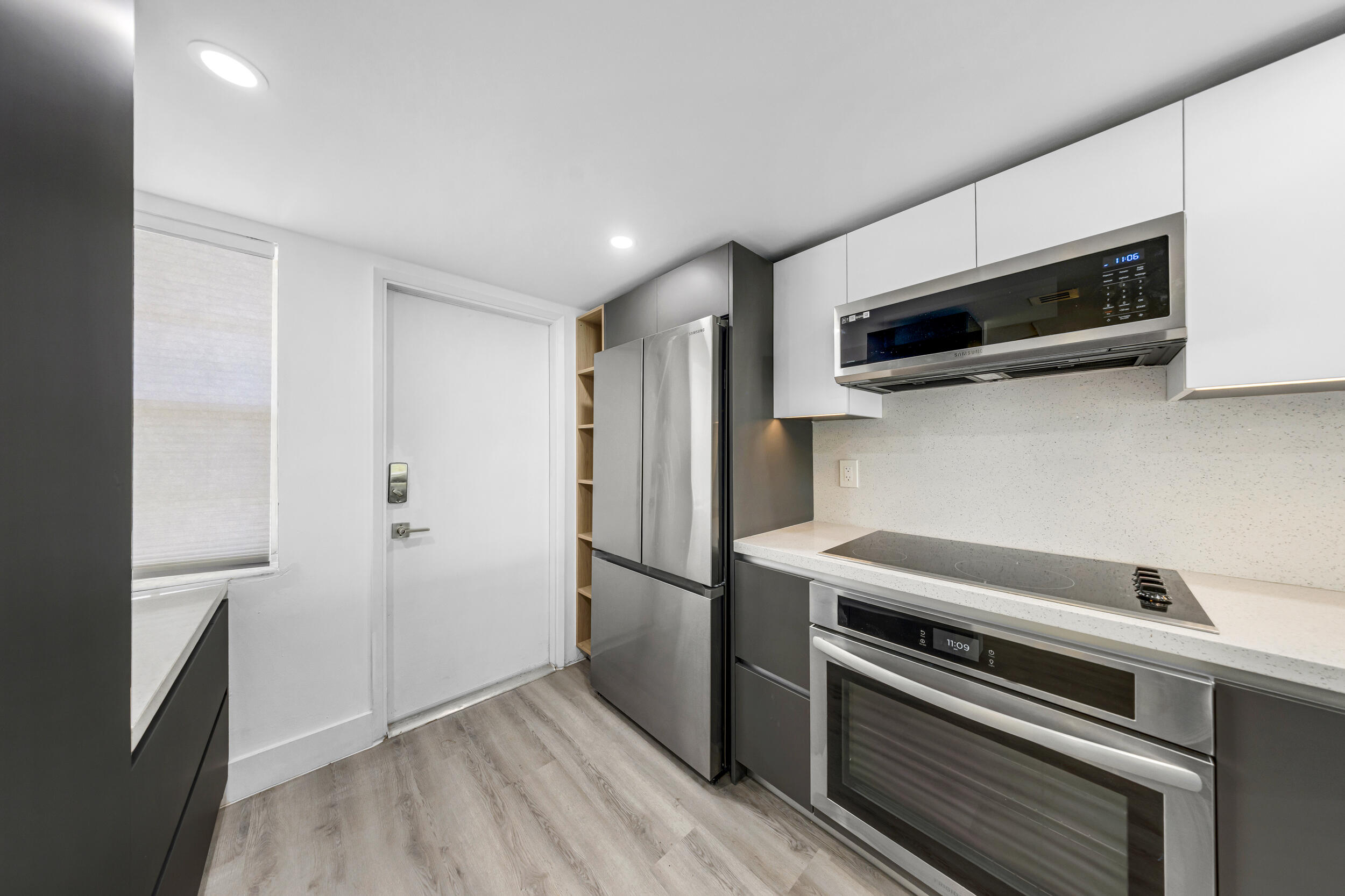 NO 35 PALM-AIRE COUNTRY CLUB - Residential Lease