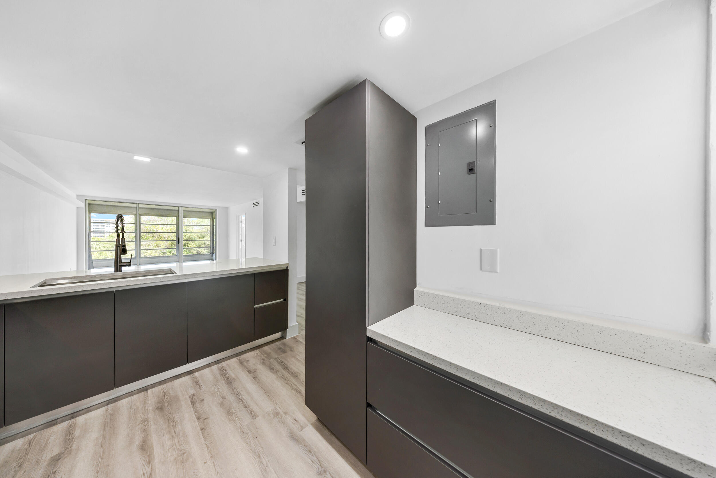 NO 35 PALM-AIRE COUNTRY CLUB - Residential Lease