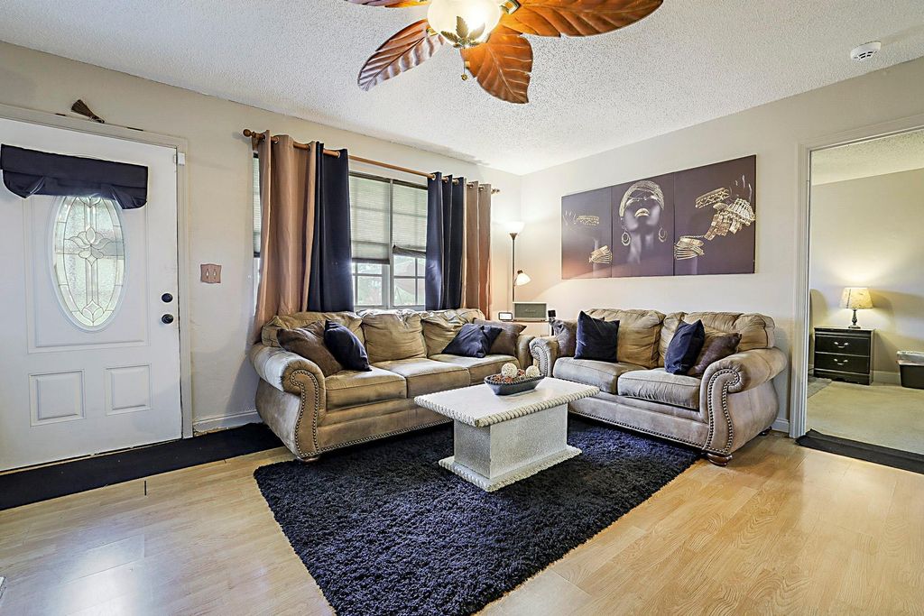 Photo of 1951 NE 1st Way, Boynton Beach, FL 33435 (MLS # F10518716)