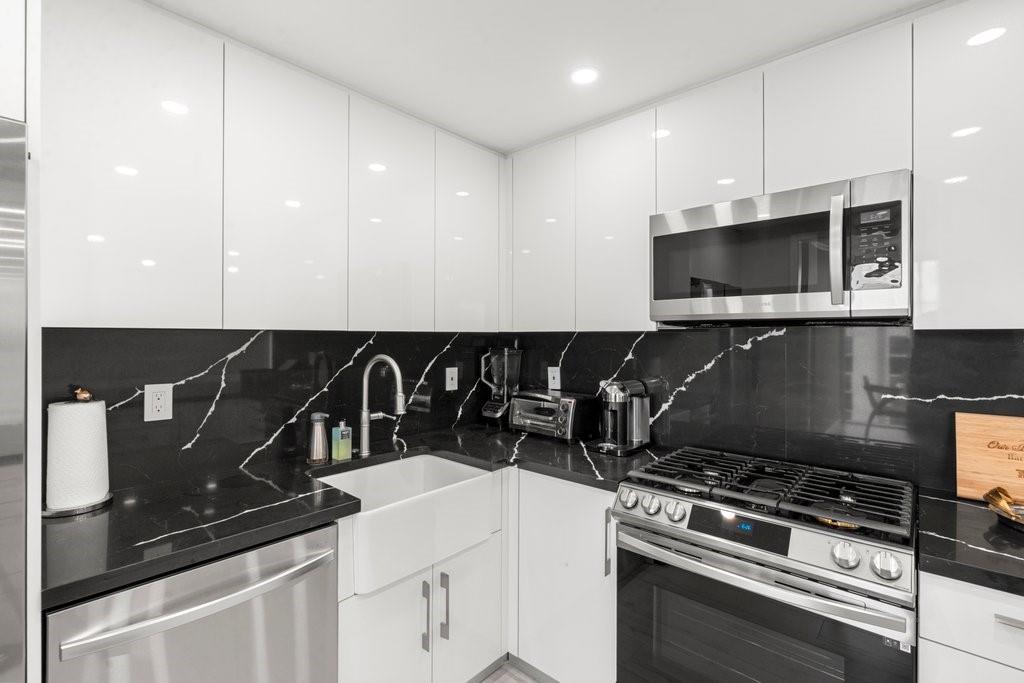 Parker Plaza Condo Estate - Residential Lease