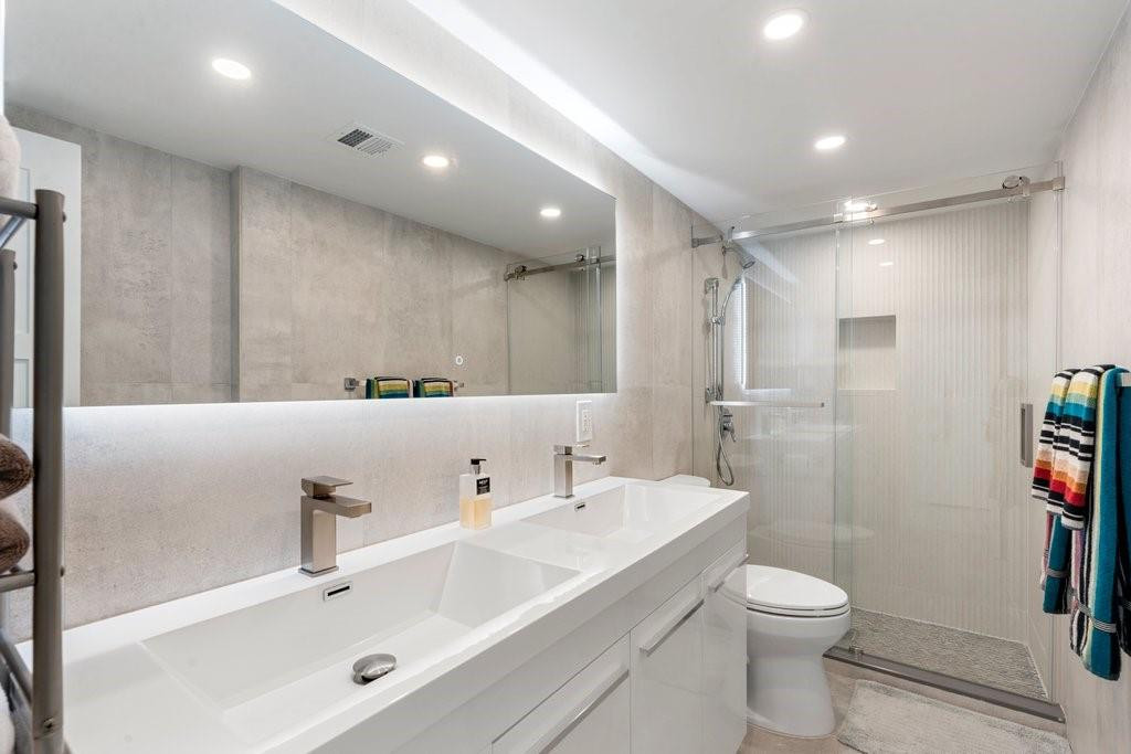 Parker Plaza Condo Estate - Residential Lease