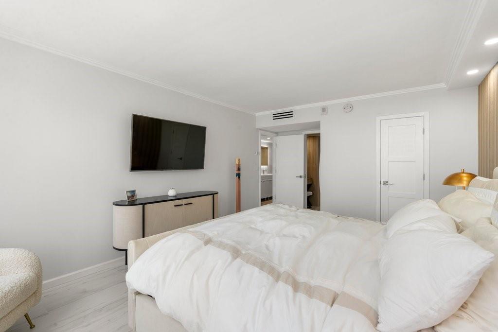 Parker Plaza Condo Estate - Residential Lease