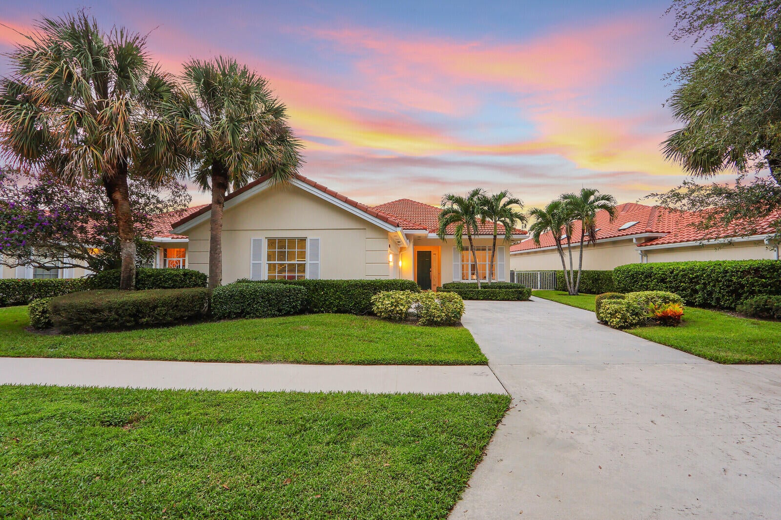 615 Rosa Court, Palm Beach Gardens, FL, 33410/$1,200,000 4 615 Rosa Court