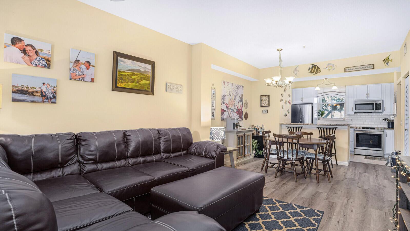 1140 University Boulevard 10