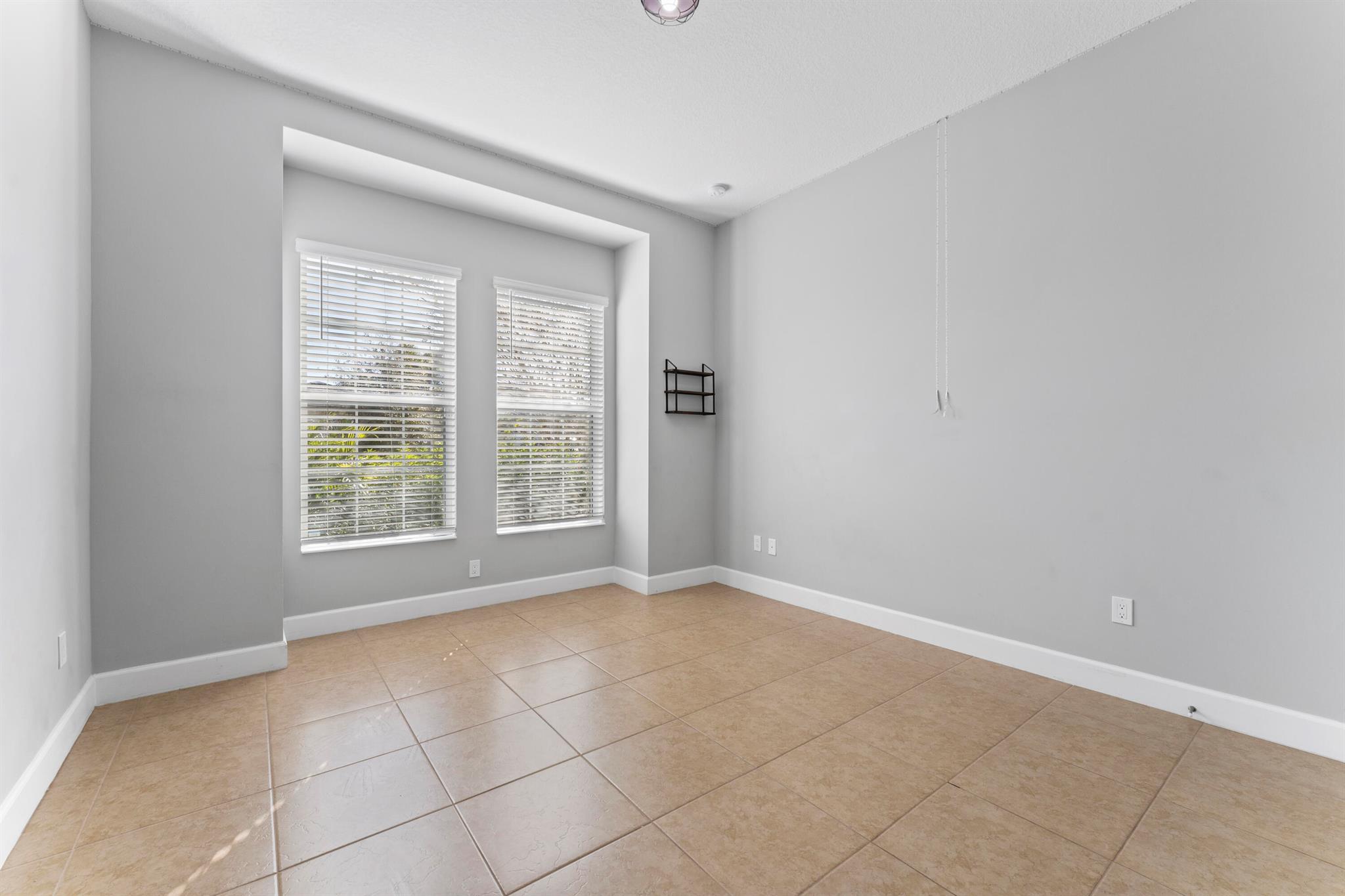 MEADOWS OF WESTLAKE - Residential Lease