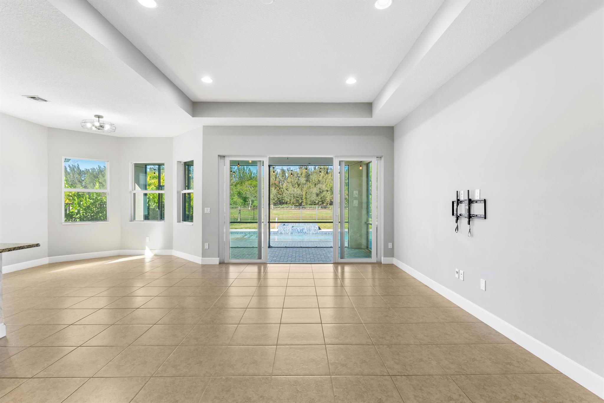 MEADOWS OF WESTLAKE - Residential Lease