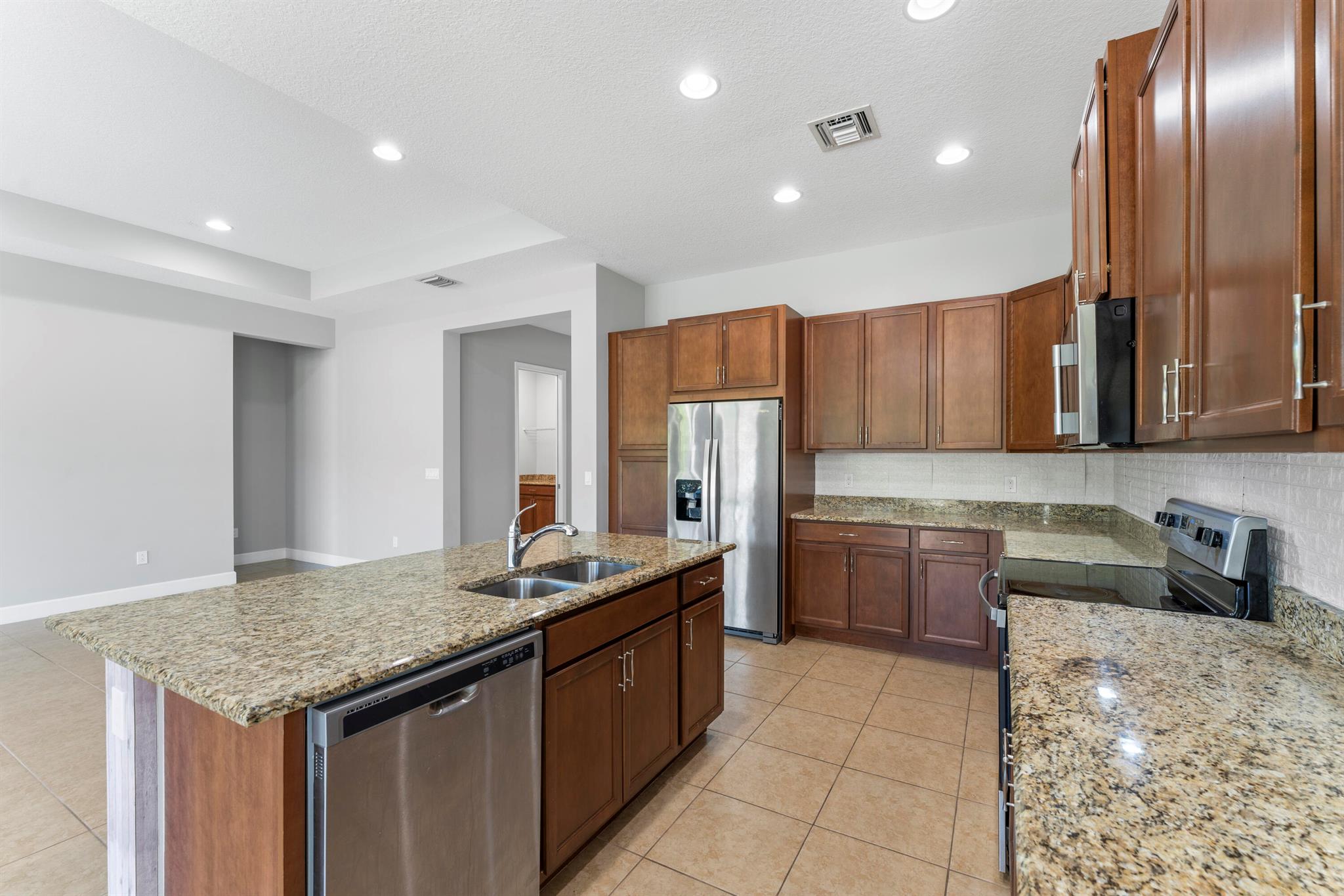 MEADOWS OF WESTLAKE - Residential Lease